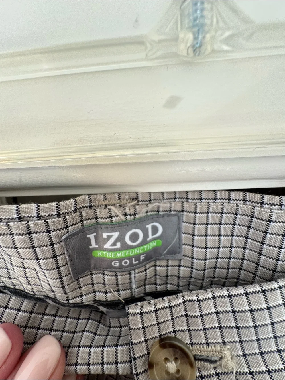 Izod Men's Gray Micro-Check Flat Front Shorts